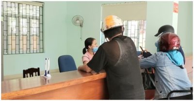 Phường thu tiền khi ký xác nhận hỗ trợ do Covid-19 trả lại tiền, xin lỗi người dân