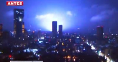 Video: Luồng sáng xanh bí ẩn sau động đất khiến người dân lo sợ tận thế