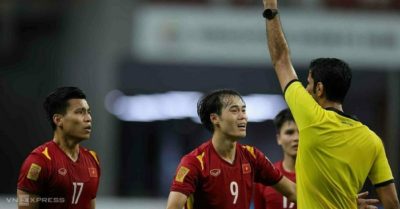 Video: Việt Nam thua Thái Lan ở bán kết lượt đi AFF Cup; HLV Park: ‘Trọng tài nên xem lại trận đấu’