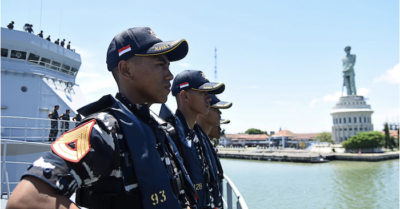 Trung Quốc phản đối Indonesia khoan dầu, tập trận ở Biển Đông