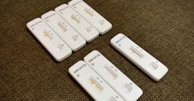 Người phụ nữ tốn tiền triệu để xác định là F0