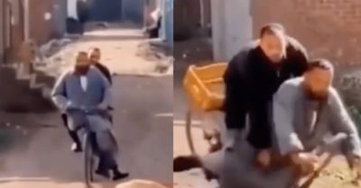 Video: Xe đạp gãy đôi khi 2 người đàn ông quá tải chở nhau