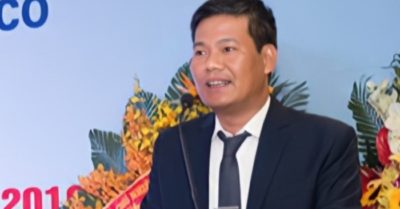 Cập nhật tối 28/4: Nhận hơn 1 tỷ đồng tiền “lót tay” của Việt Á qua tài khoản bố vợ; Giám đốc Hacinco làm lây lan Covid-19 được phục chức