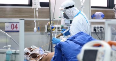 Cập nhật tối 1/4: Hơn 72.000 F0; “Thiên thạch” bay ào ào vào nhà, dân bỏ chạy tán loạn; Bé trai 6 tuổi bị 11 viên đạn găm vào đầu