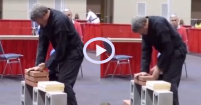 Video: Võ sư loay hoay mãi vẫn không thể chặt vỡ viên gạch