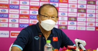 HLV Park thử nghiệm chiến thuật mới ở trận gặp Afghanistan