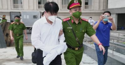 Cập nhật tối 12/5: Nhiều cán bộ ở Trà Vinh nộp lại ‘quà’ từ Việt Á; Xét xử ông Trương Quốc Cường: Đề nghị triệu tập cựu thứ trưởng Cao Minh Quang