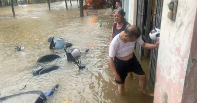 Mưa lớn gây ngập nặng nhiều tuyến đường tại Lào Cai